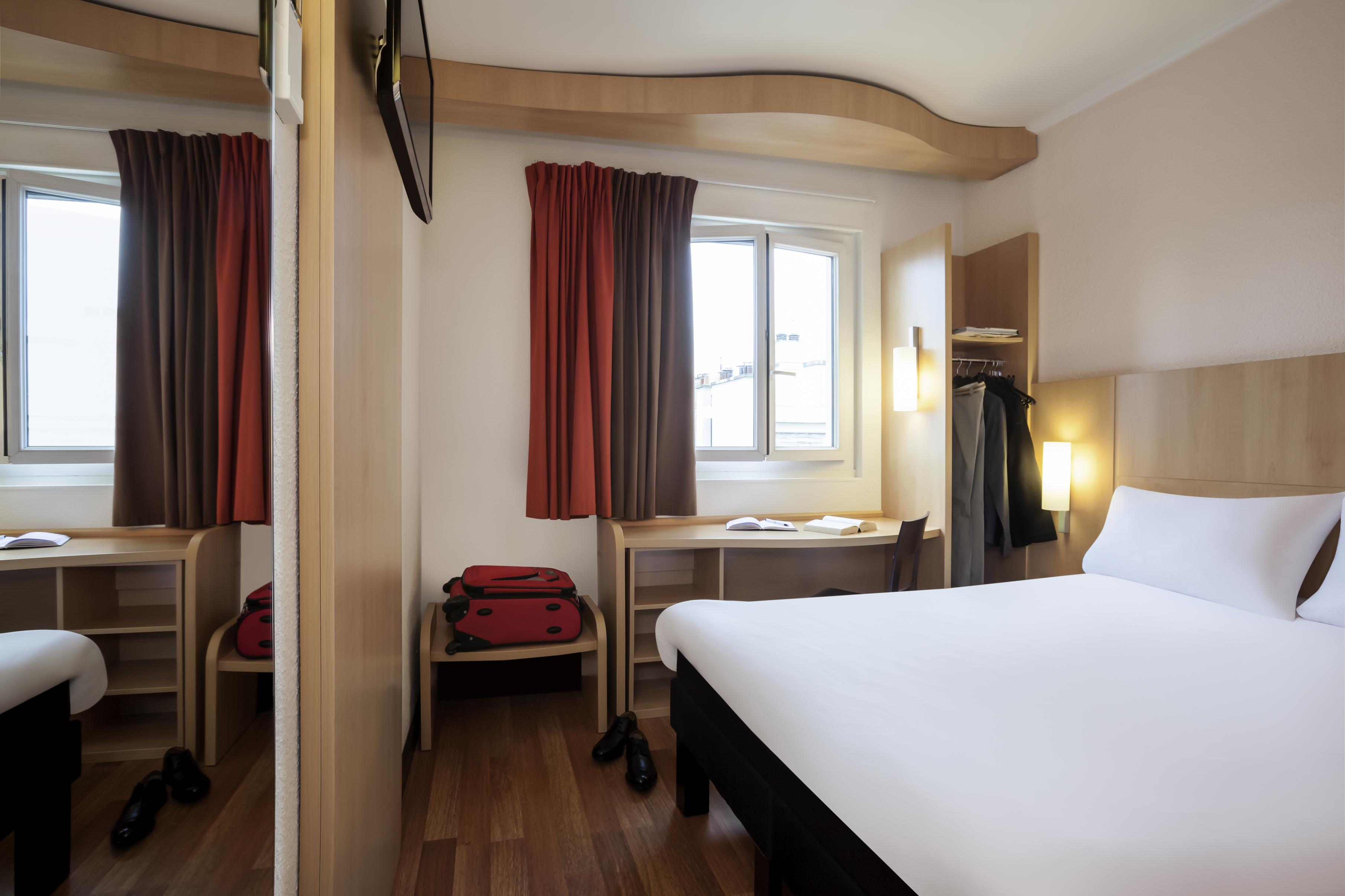 מלון פריז Ibis Maine Montparnasse מראה חיצוני תמונה