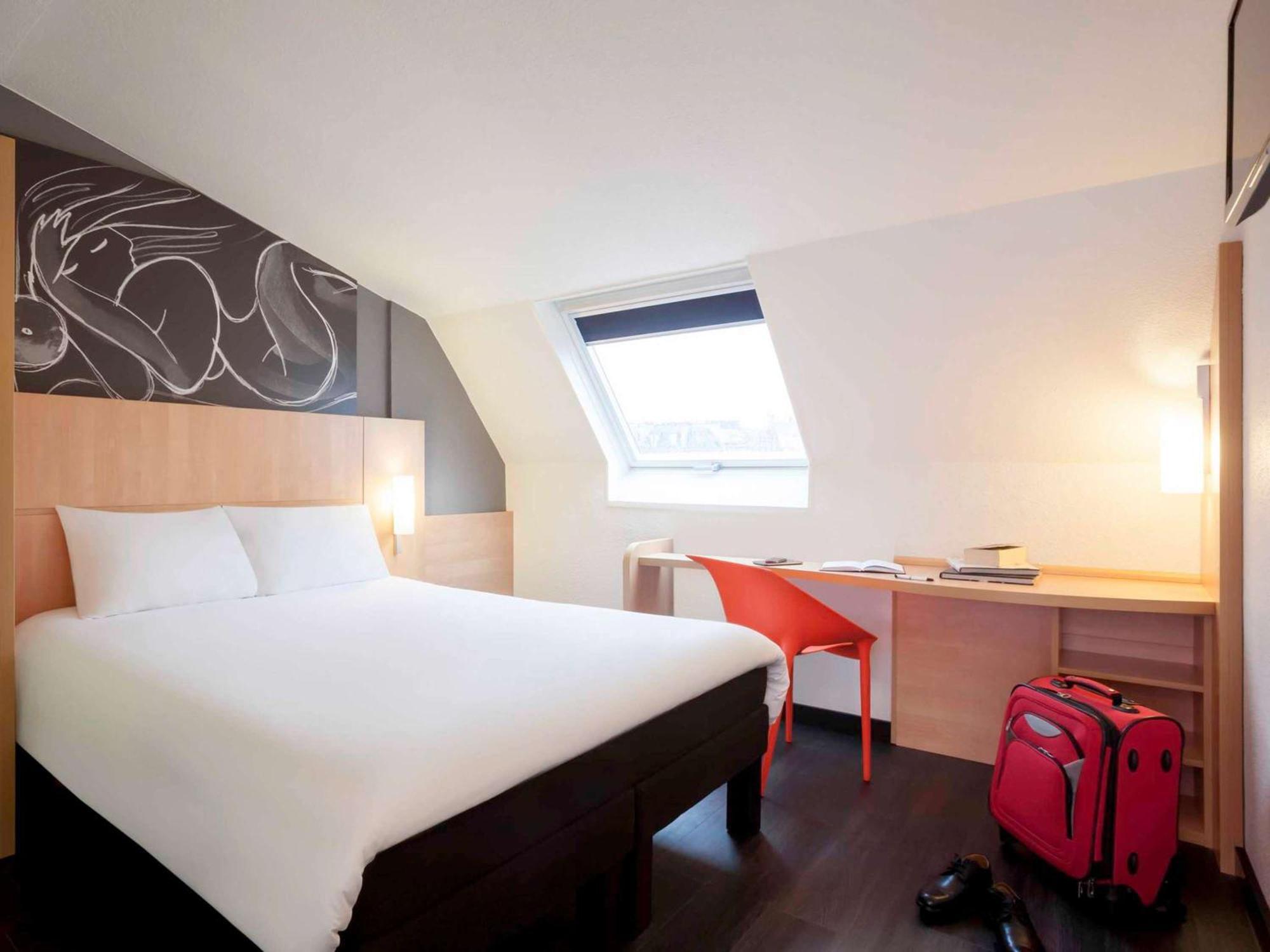 מלון פריז Ibis Maine Montparnasse מראה חיצוני תמונה