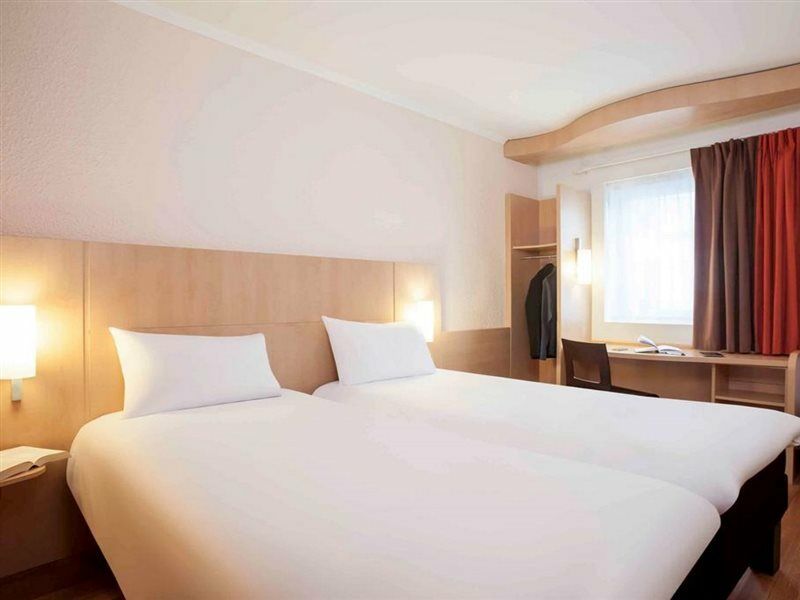 מלון פריז Ibis Maine Montparnasse מראה חיצוני תמונה